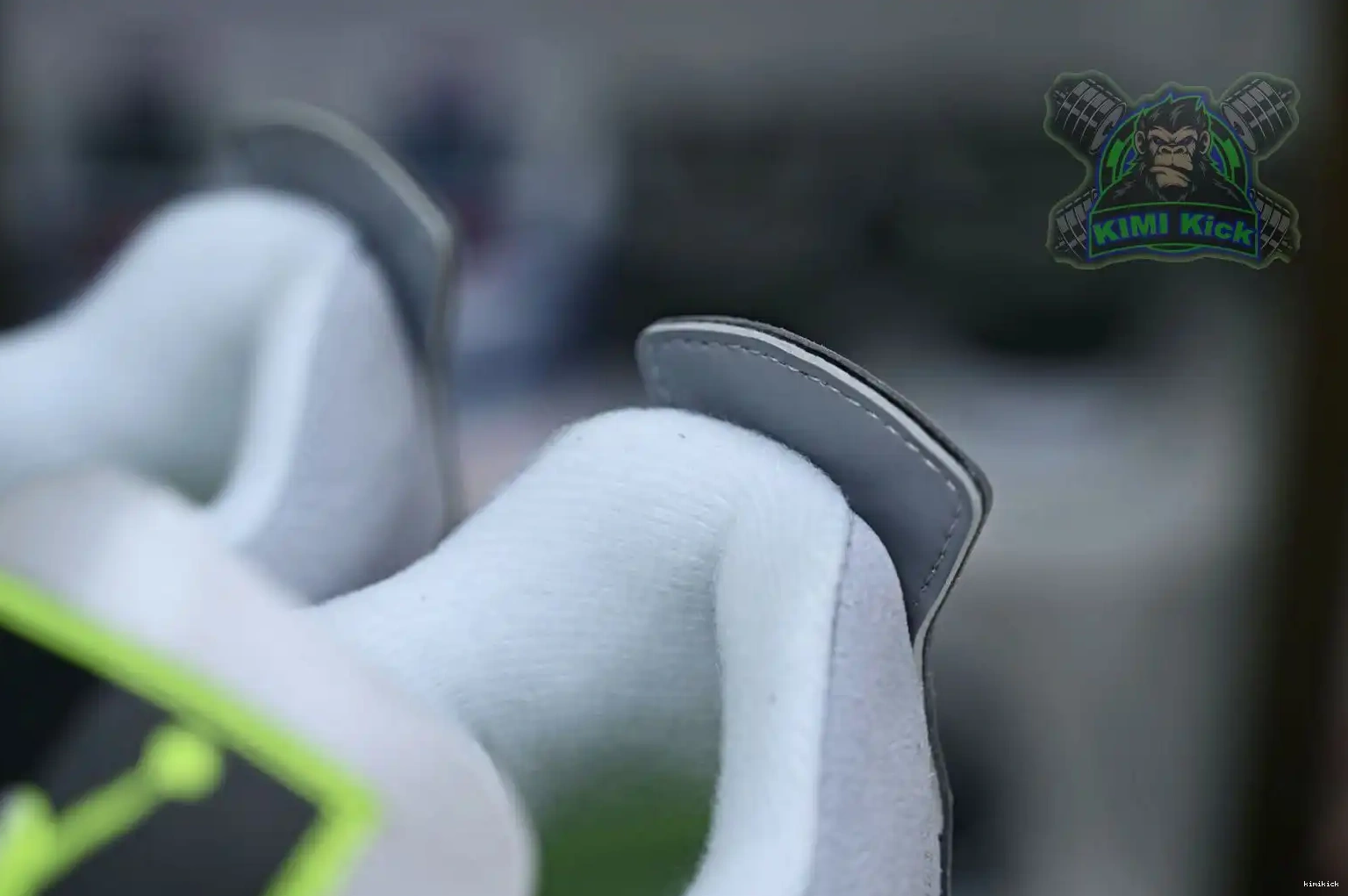 Kimikick 4 se'95neon retro Jordan Jordan Air 0511